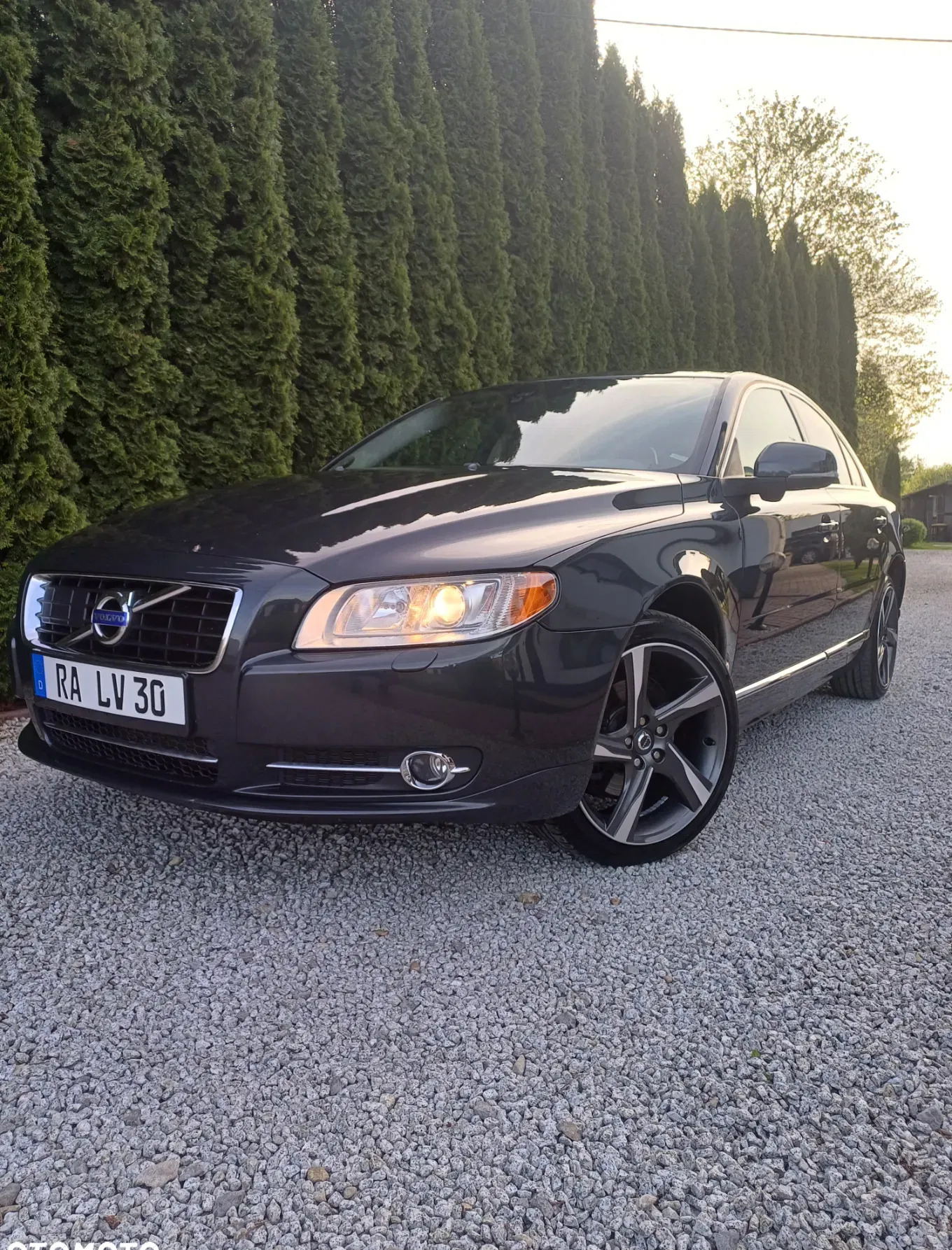 śląskie Volvo S80 cena 39900 przebieg: 217000, rok produkcji 2011 z Pilzno